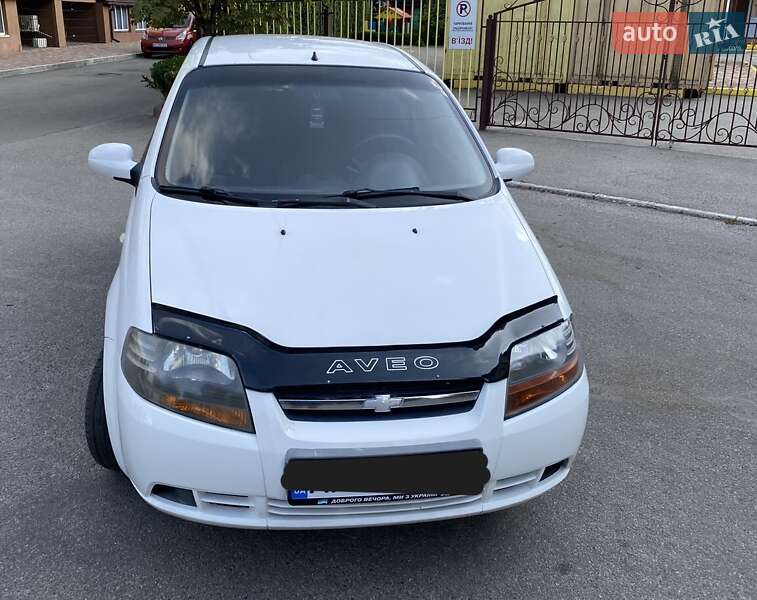 Хэтчбек Chevrolet Aveo 2008 в 