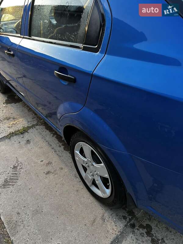 Седан Chevrolet Aveo 2008 в Килии