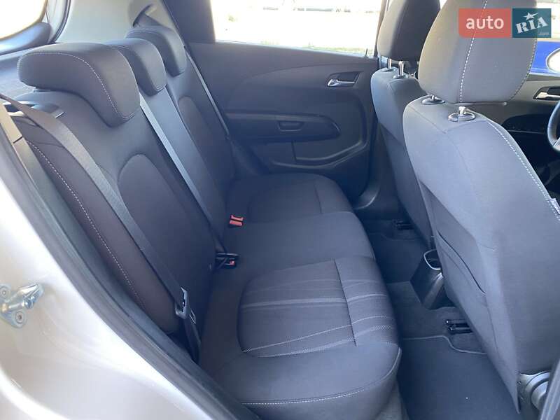 Хэтчбек Chevrolet Aveo 2012 в Николаеве фото 14 Хэтчбек Chevrolet Aveo 2012 в Николаеве