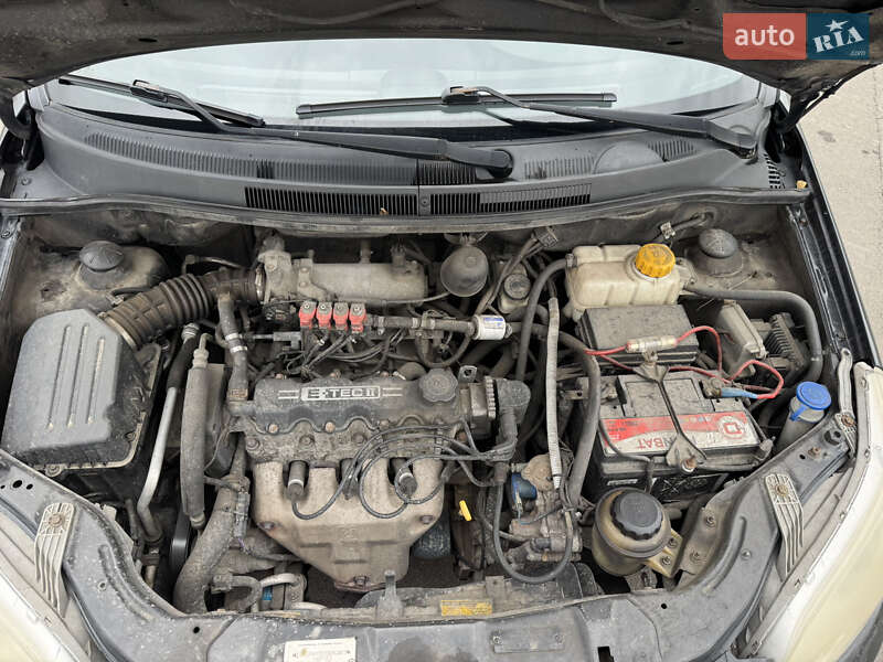 Хэтчбек Chevrolet Aveo 2008 в Киеве фото 17 Хэтчбек Chevrolet Aveo 2008 в Киеве
