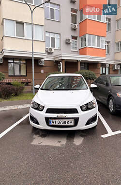 Хетчбек Chevrolet Aveo 2012 в Києві