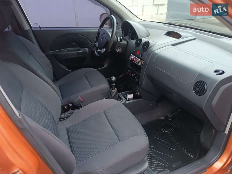 Седан Chevrolet Aveo 2006 в Киеве фото 3 Седан Chevrolet Aveo 2006 в Киеве