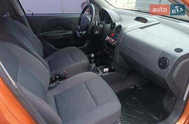 Седан Chevrolet Aveo 2006 в  фото 3 Седан Chevrolet Aveo 2006 в