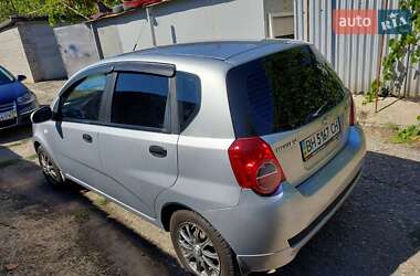 Хэтчбек Chevrolet Aveo 2008 в 