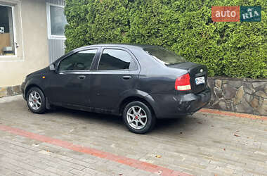 Седан Chevrolet Aveo 2005 в 