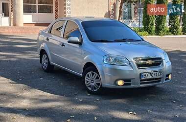 Седан Chevrolet Aveo 2008 в Черновцах