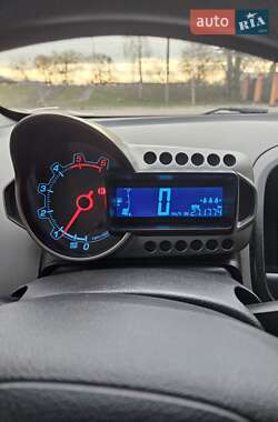 Седан Chevrolet Aveo 2012 в Овручі