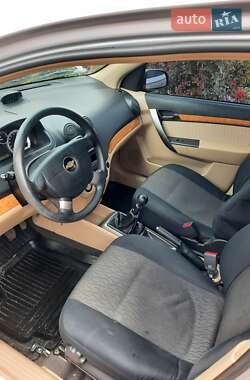 Седан Chevrolet Aveo 2008 в 