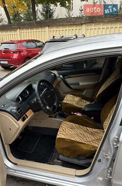Седан Chevrolet Aveo 2008 в 