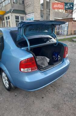 Седан Chevrolet Aveo 2005 в 