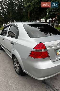 Седан Chevrolet Aveo 2011 в 