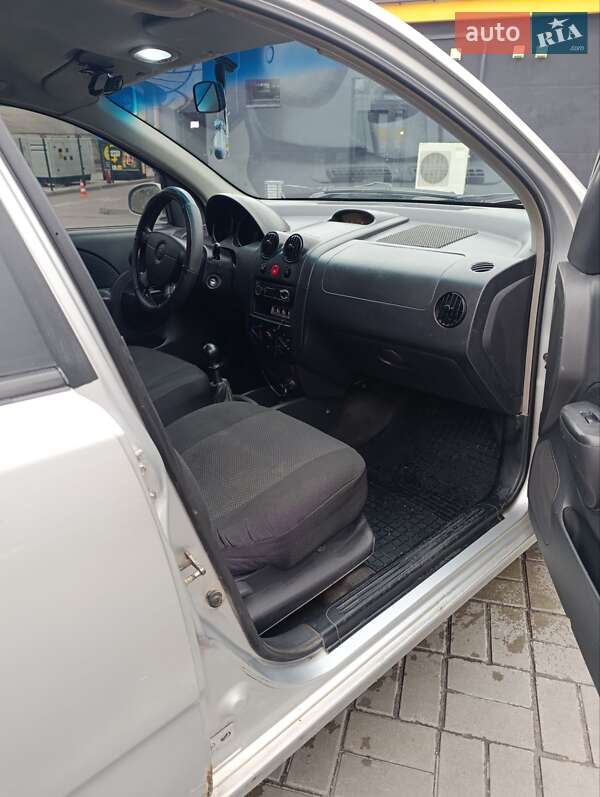 Седан Chevrolet Aveo 2006 в Кам'янському фото 14 Седан Chevrolet Aveo 2006 в Кам'янському
