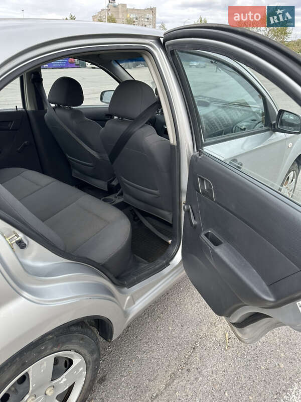 Седан Chevrolet Aveo 2006 в Запорожье