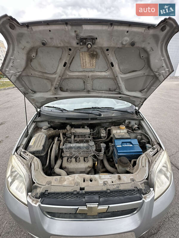 Седан Chevrolet Aveo 2006 в Запорожье