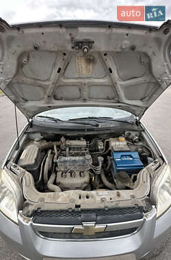 Седан Chevrolet Aveo 2006 в 
