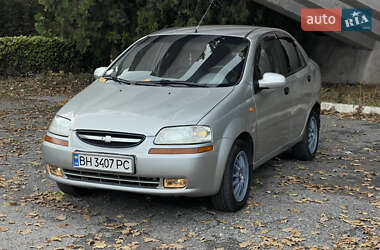 Седан Chevrolet Aveo 2005 в 