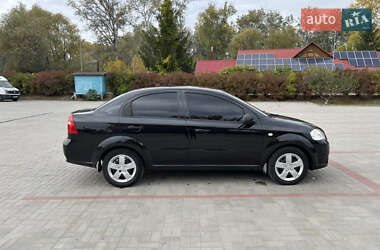 Седан Chevrolet Aveo 2008 в  фото 4 Седан Chevrolet Aveo 2008 в