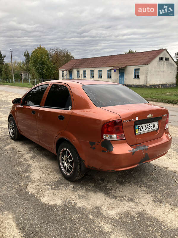 Седан Chevrolet Aveo 2005 в Новой Ушице