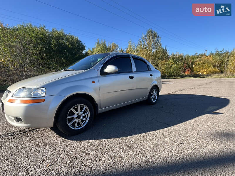 Седан Chevrolet Aveo 2005 в Бердичеве