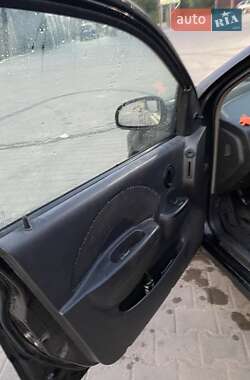 Седан Chevrolet Aveo 2005 в 