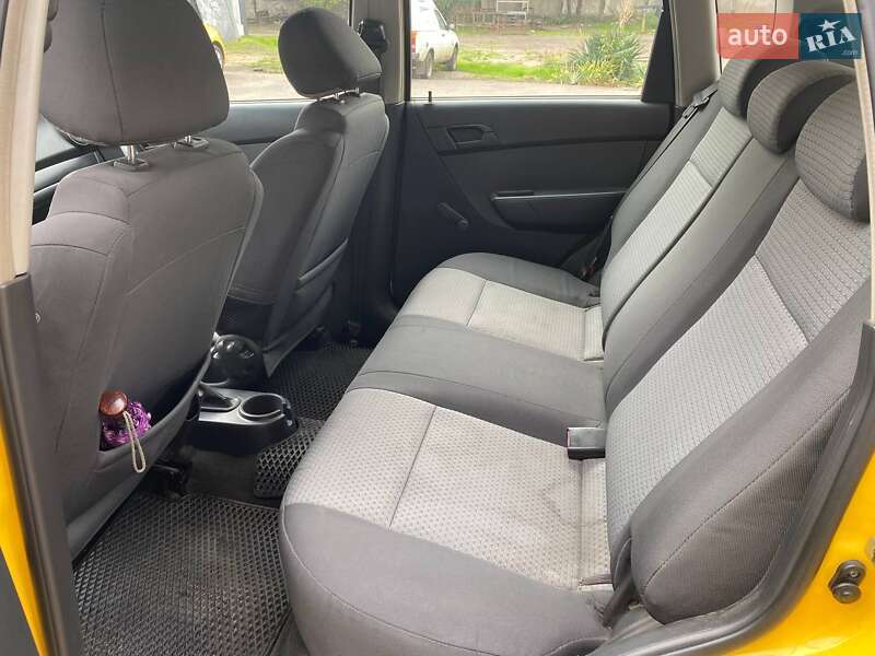 Хэтчбек Chevrolet Aveo 2008 в Кривом Роге