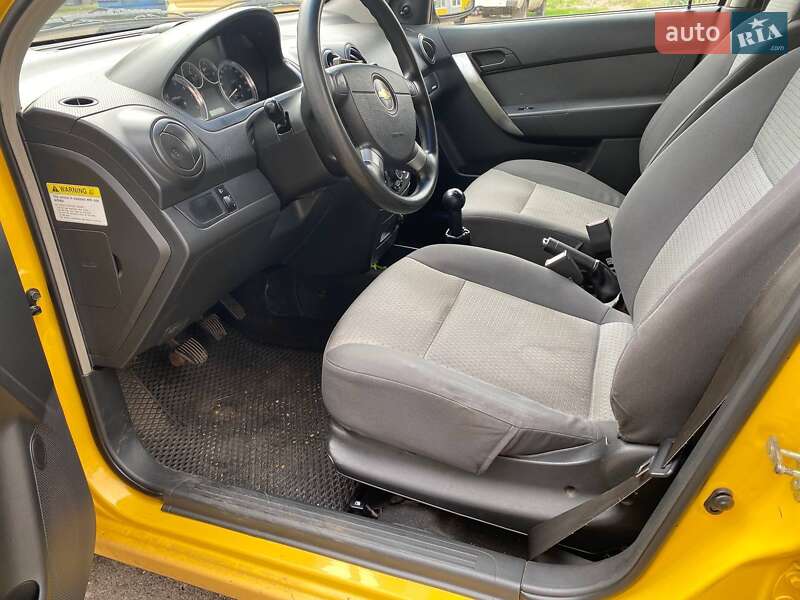 Хэтчбек Chevrolet Aveo 2008 в Кривом Роге