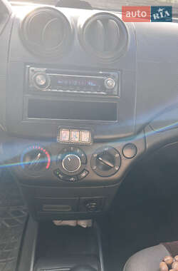 Седан Chevrolet Aveo 2006 в  фото 9 Седан Chevrolet Aveo 2006 в