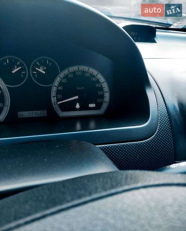 Хетчбек Chevrolet Aveo 2012 в Дніпрі