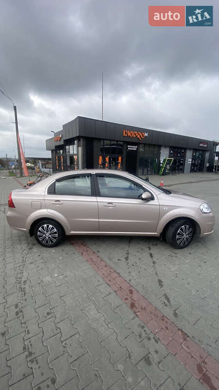 Седан Chevrolet Aveo 2008 в Тернополе