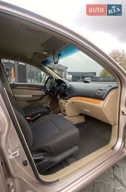 Седан Chevrolet Aveo 2008 в 