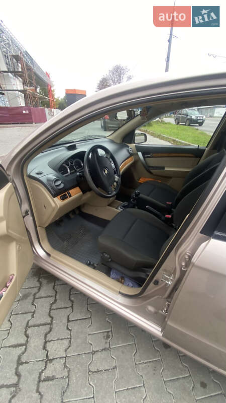 Седан Chevrolet Aveo 2008 в Тернополе