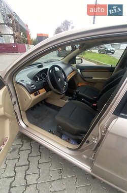 Седан Chevrolet Aveo 2008 в 