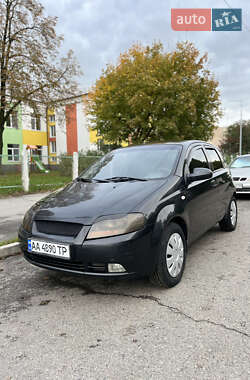 Хэтчбек Chevrolet Aveo 2007 в Киеве