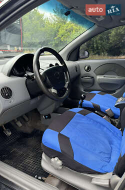 Седан Chevrolet Aveo 2005 в 