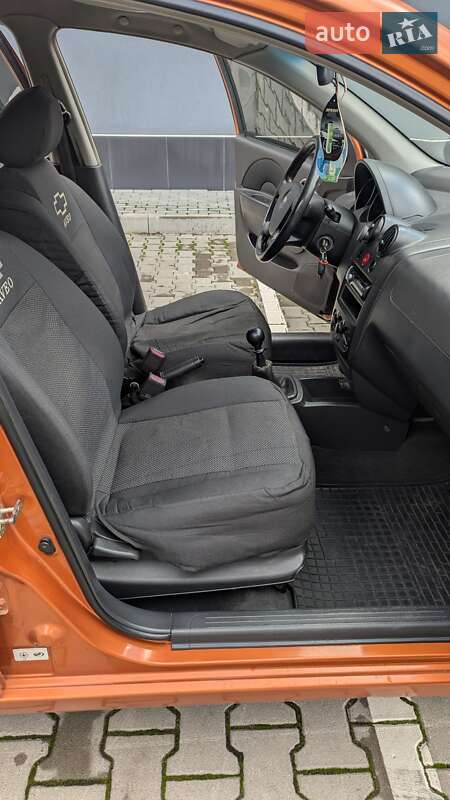 Хэтчбек Chevrolet Aveo 2007 в Хмельницком