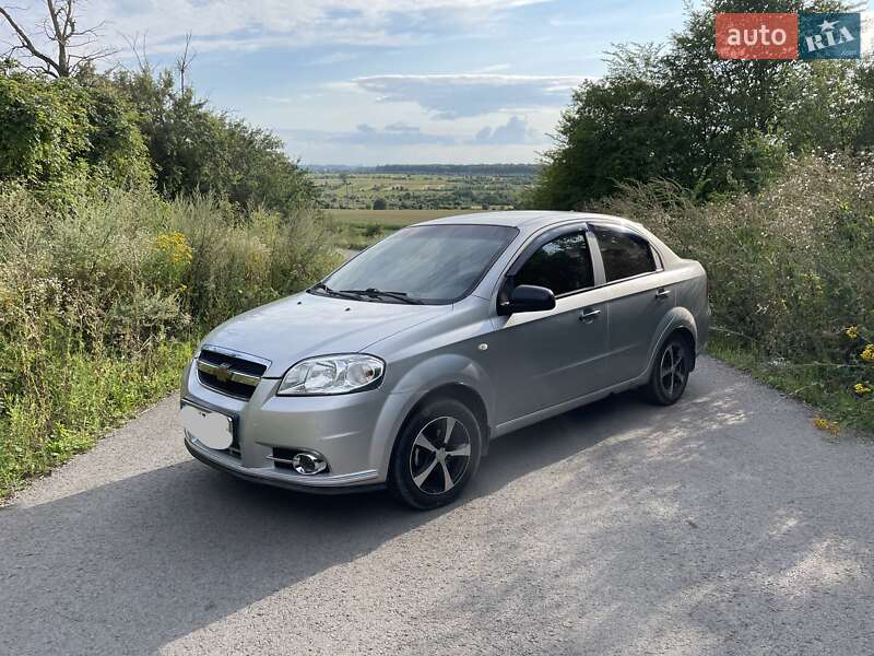 Седан Chevrolet Aveo 2008 в Киеве