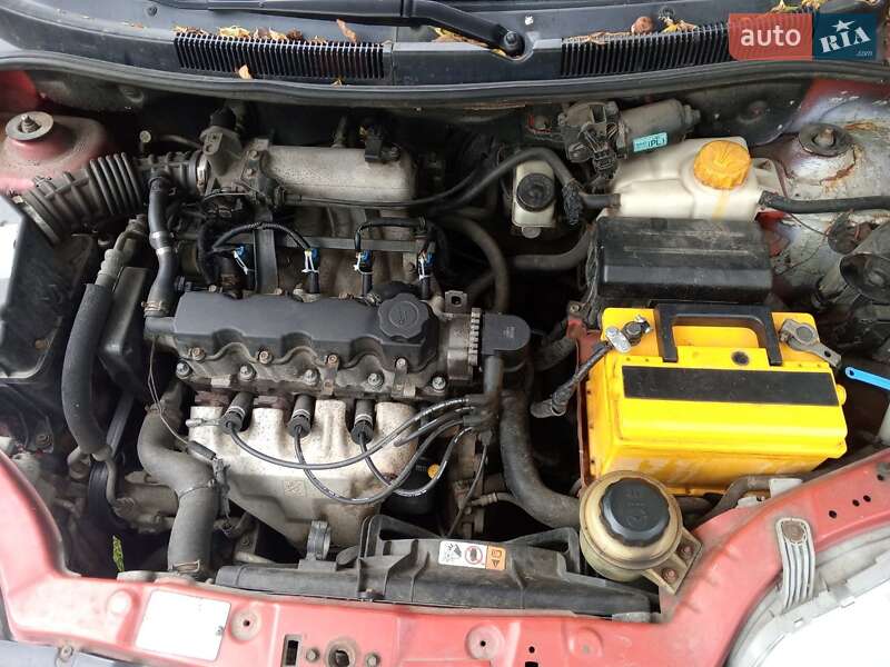 Хэтчбек Chevrolet Aveo 2005 в Киеве