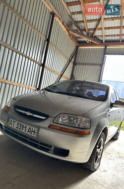 Седан Chevrolet Aveo 2004 в  фото 2 Седан Chevrolet Aveo 2004 в