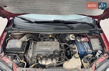 Седан Chevrolet Aveo 2014 в  фото 14 Седан Chevrolet Aveo 2014 в