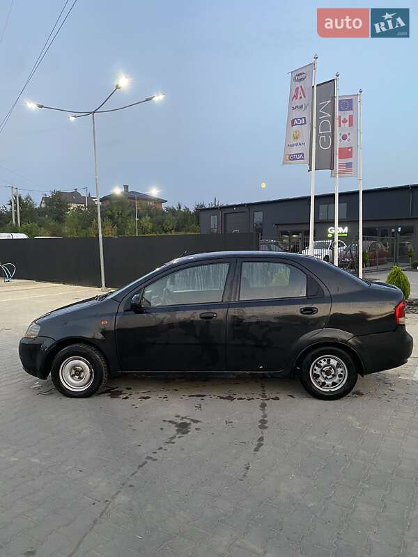 Седан Chevrolet Aveo 2005 в Сколе