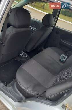 Хетчбек Chevrolet Aveo 2006 в  фото 3 Хетчбек Chevrolet Aveo 2006 в