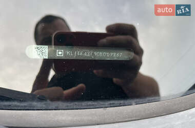 Хетчбек Chevrolet Aveo 2012 в 