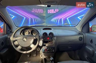 Хэтчбек Chevrolet Aveo 2007 в 