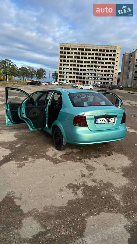 Седан Chevrolet Aveo 2005 в Тернополі