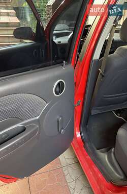 Хэтчбек Chevrolet Aveo 2007 в 