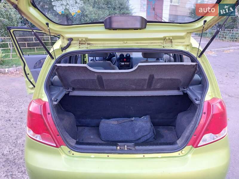 Хетчбек Chevrolet Aveo 2005 в Миколаєві