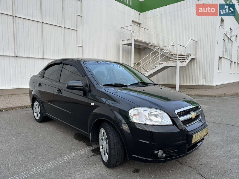 Седан Chevrolet Aveo 2011 в Киеве