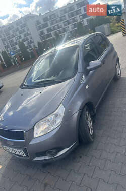 Хетчбек Chevrolet Aveo 2008 в 