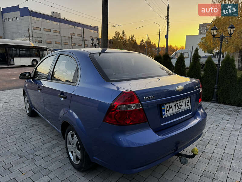 Седан Chevrolet Aveo 2008 в Виннице