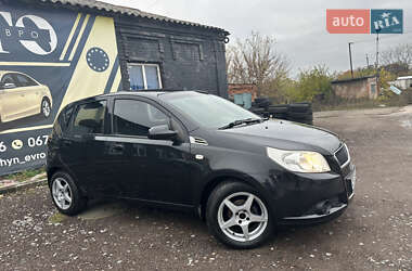 Хэтчбек Chevrolet Aveo 2009 в 